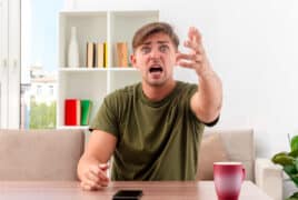 Pause Before You Speak: Mengapa Jeda 3 Detik Bisa Mengubah Dinamika Rapat